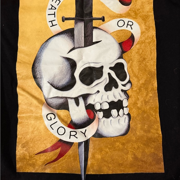 Black Graphic Tee with Skull Design - Picture 1 of 2